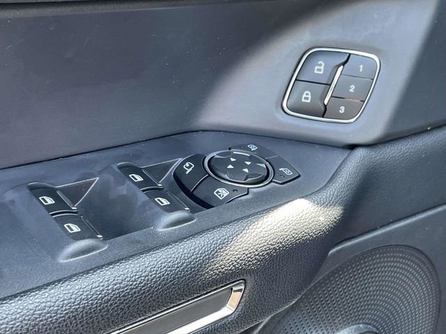 Certified 2023 Ford Expedition XLT image 17