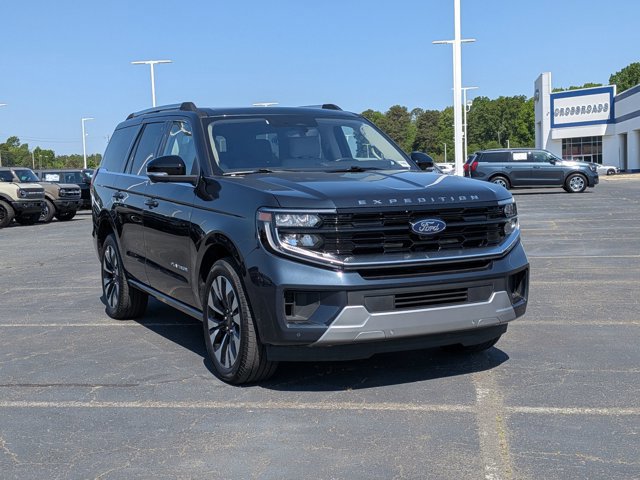 Certified 2025 Ford Expedition Platinum w/ Driver's Package