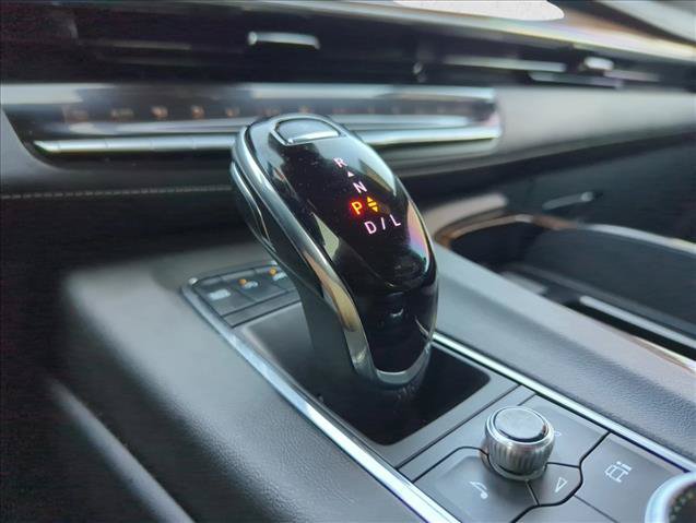 Used 2024 Cadillac Escalade Premium Luxury w/ LPO, Floor Liner Package AWD/4WD image 13