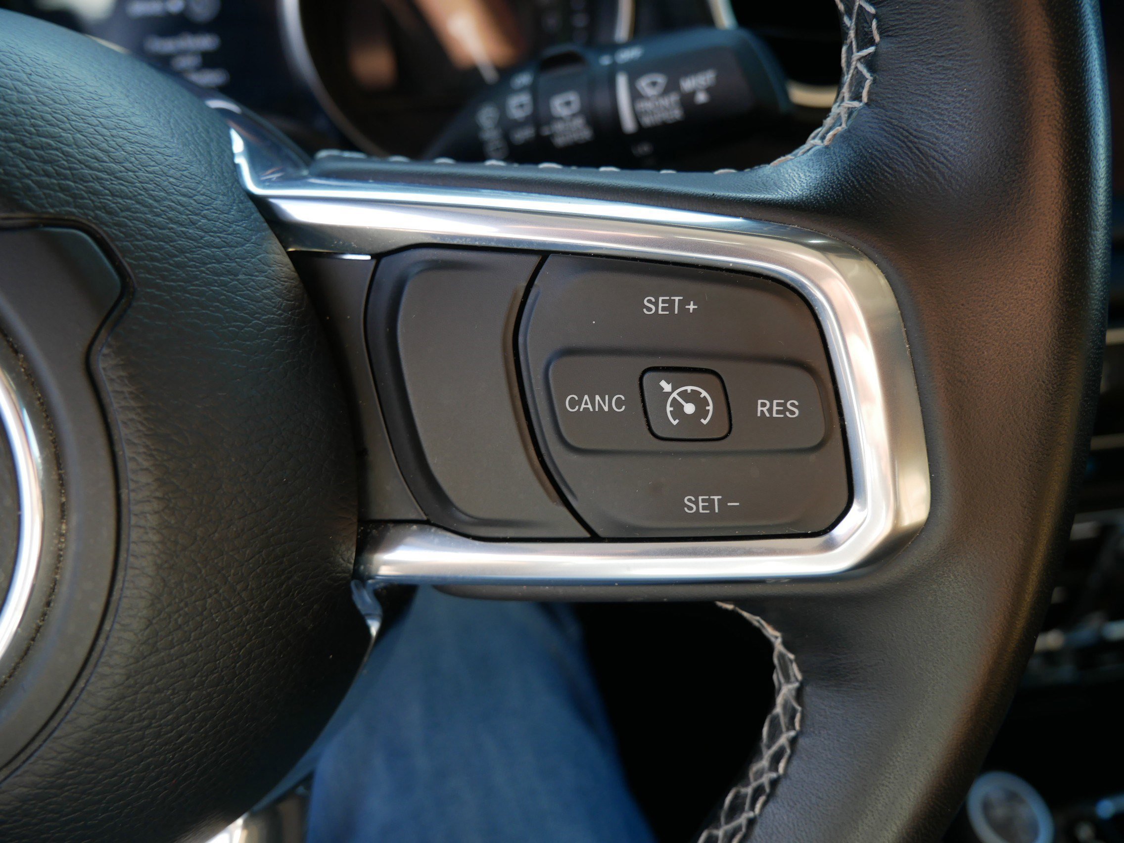 Used 2023 Jeep Wrangler Unlimited Rubicon 4xe w/ Safety Group image 30