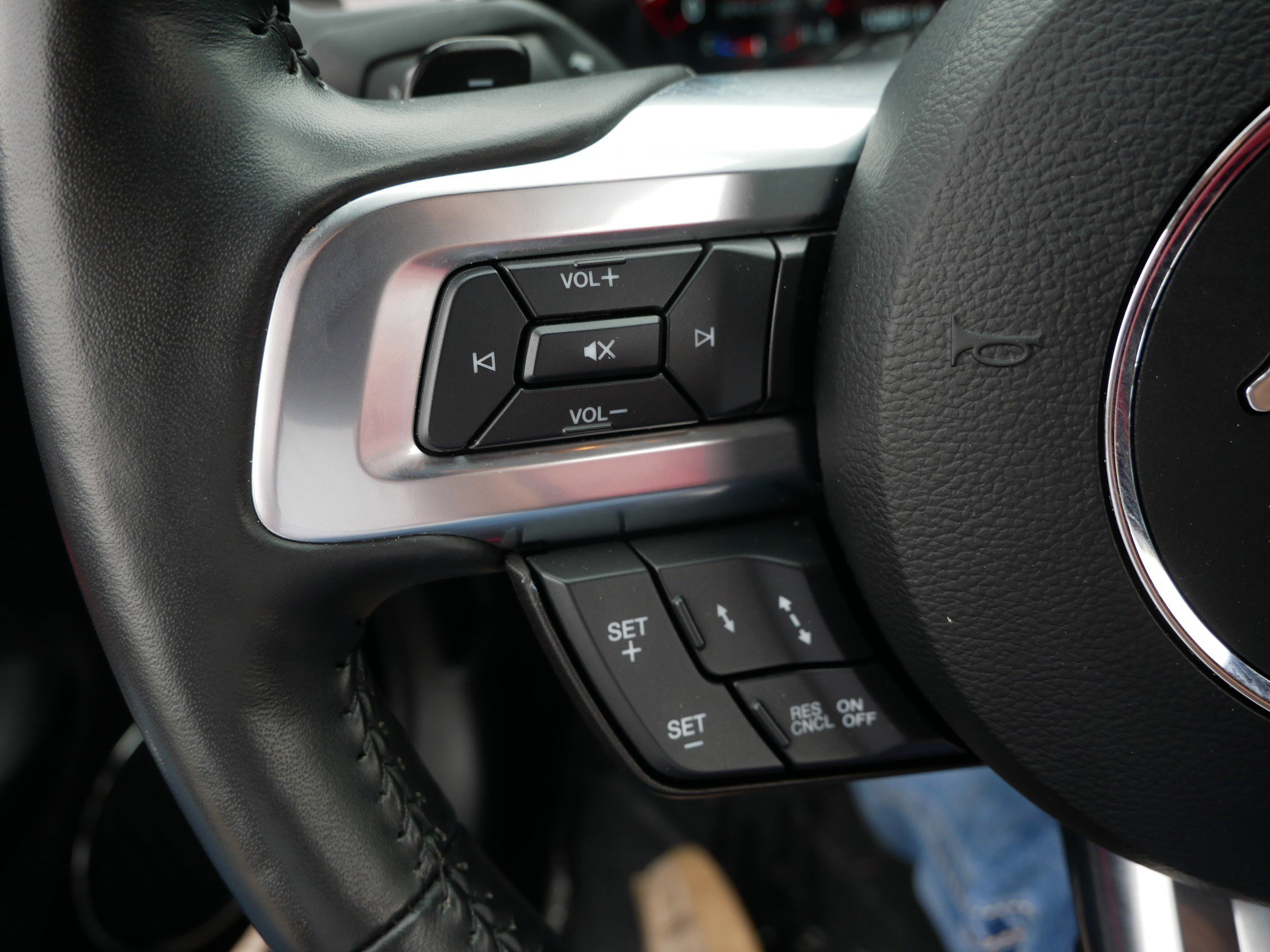 Certified 2022 Ford Mustang GT Premium RWD image 28