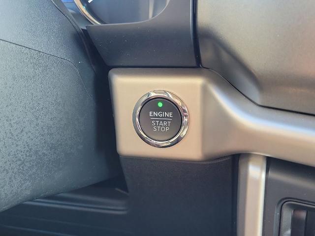 Certified 2024 Ford Expedition XLT image 25