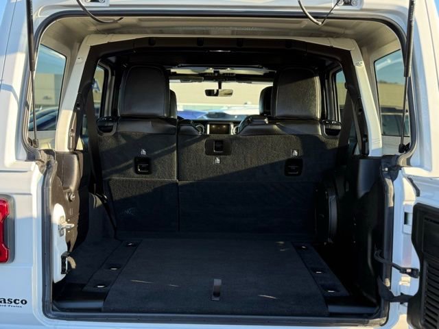 Used 2019 Jeep Wrangler Unlimited Sahara w/ Uconnect 4C Nav & Sound Group image 33