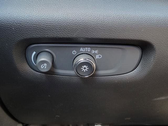 Used 2023 Chevrolet Traverse High Country w/ LPO, Floor Liner Package image 30