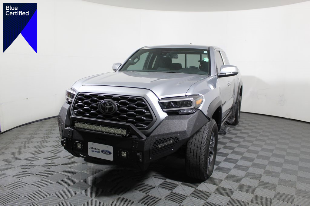 Used 2023 Toyota Tacoma TRD Off-Road image 1