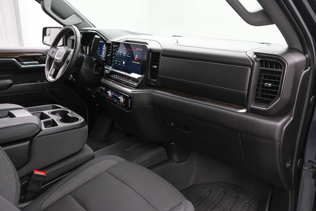 Used 2024 GMC Sierra 1500 SLE AWD/4WD image 22