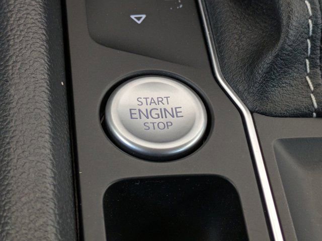 Used 2022 Volkswagen Atlas Cross Sport SE image 30