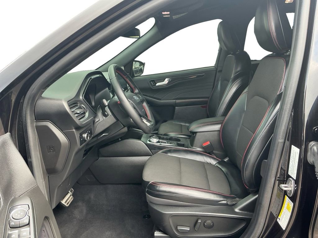 Certified 2023 Ford Escape ST-Line w/ Tech Pack #1 FWD image 14