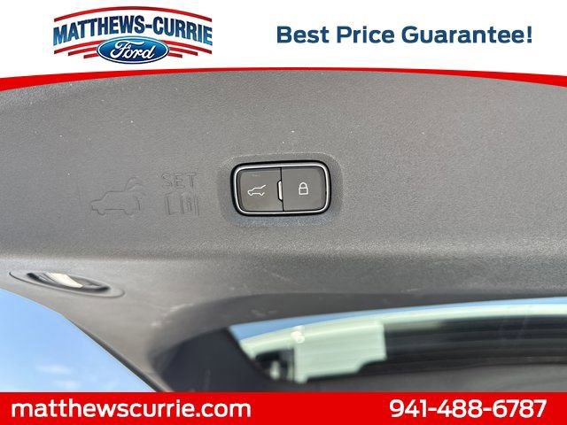 Certified 2025 Ford Expedition Max Platinum image 15