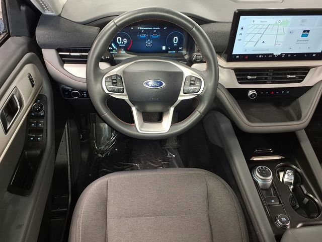 Certified 2025 Ford Explorer Active image 10