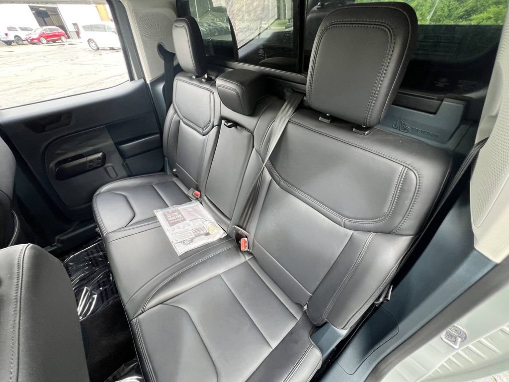 Certified 2024 Ford Maverick Lariat w/ Black Appearance Package AWD/4WD image 31