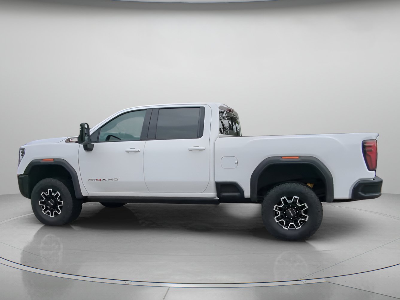Used 2024 GMC Sierra 2500 AT4X AWD/4WD image 15