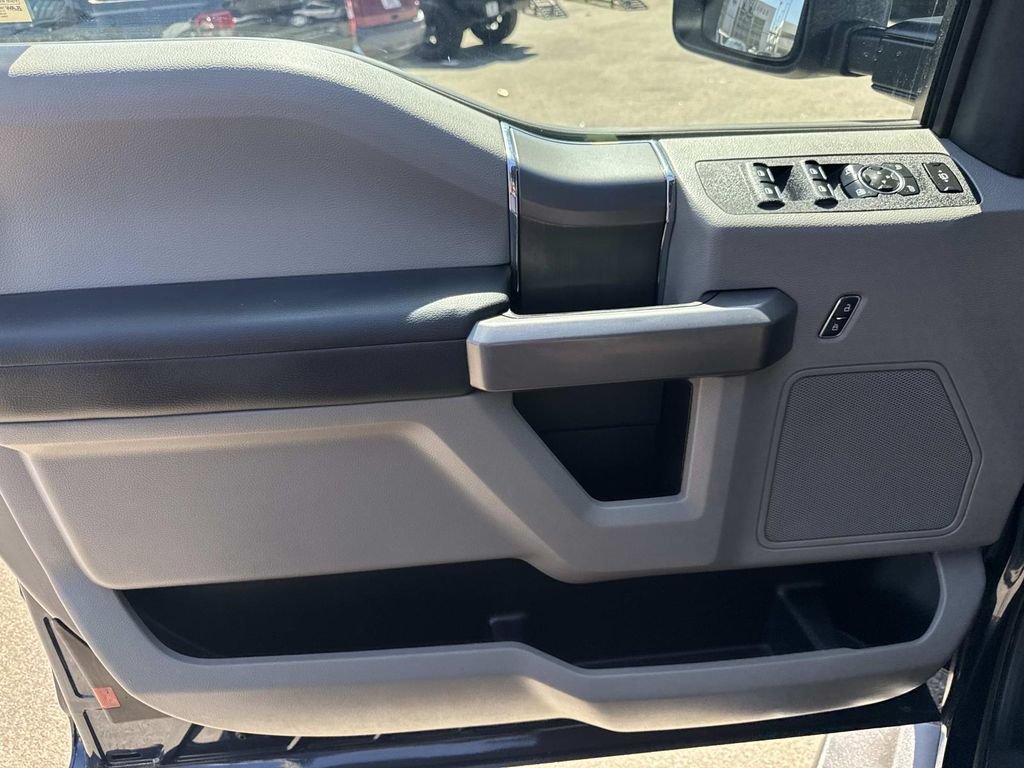 Certified 2019 Ford F250 XLT w/ XLT Premium Package RWD image 17