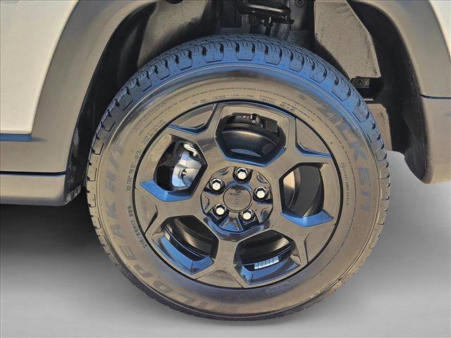 Used 2023 Jeep Compass Trailhawk w/ Sun and Sound Group AWD/4WD image 24