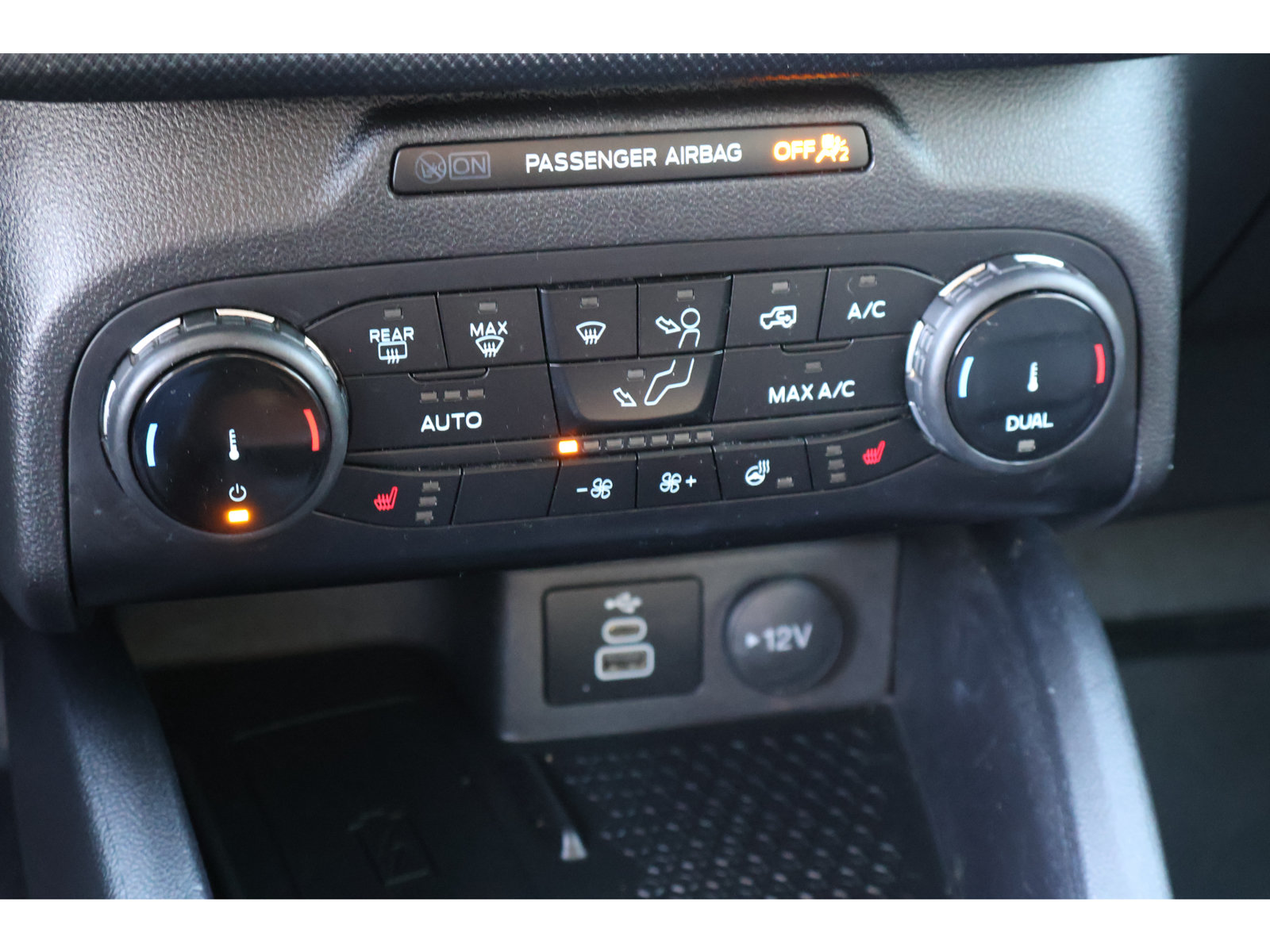 Certified 2023 Ford Bronco Sport Outer Banks w/ Tech Package AWD/4WD image 27