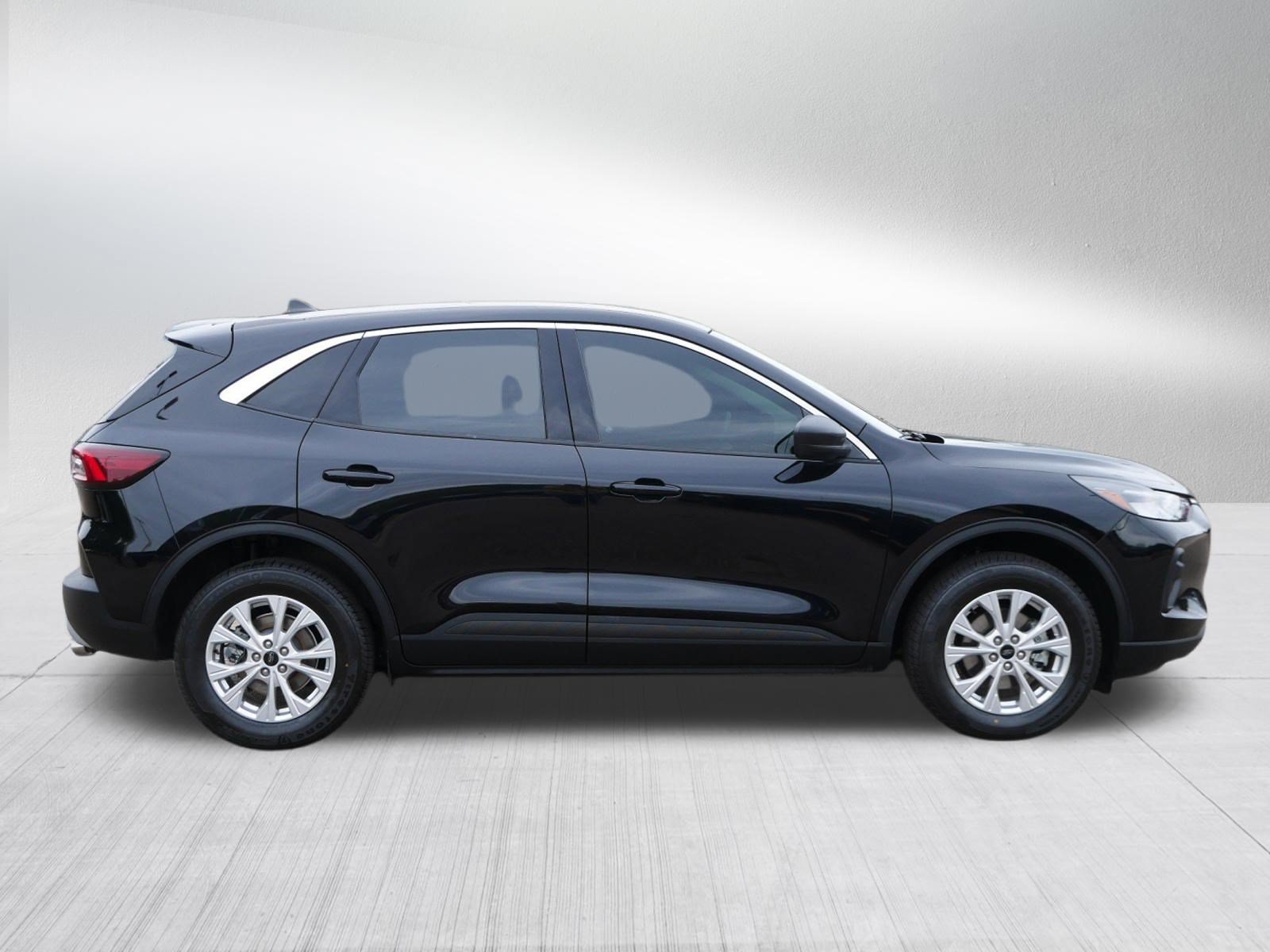 Certified 2024 Ford Escape Active AWD/4WD image 8