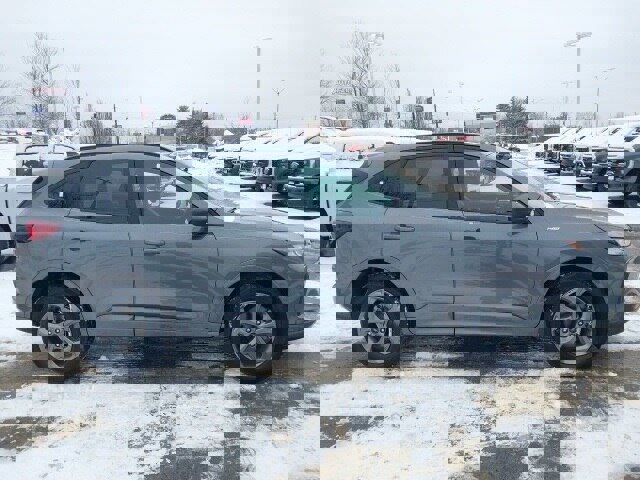 Certified 2024 Ford Escape ST-Line w/ Tech Pack #1 image 6