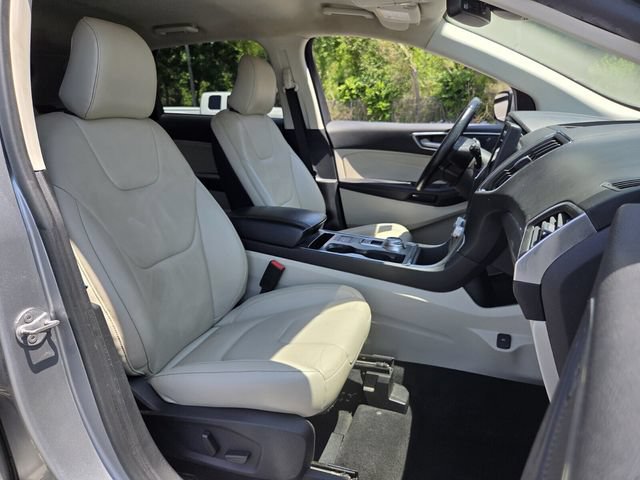 Certified 2022 Ford Edge Titanium AWD/4WD image 15
