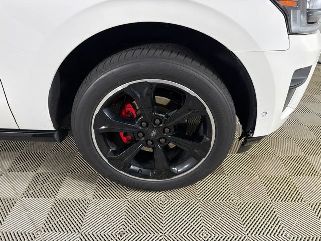 Certified 2022 Ford Expedition Limited RWD image 17