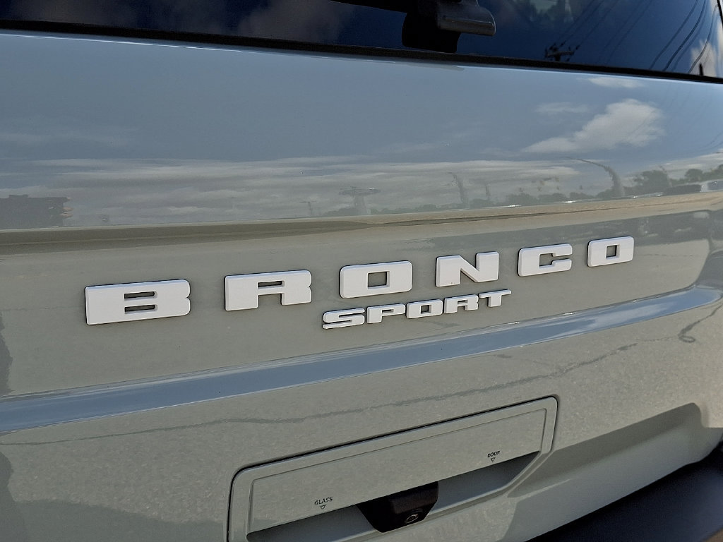 Certified 2024 Ford Bronco Sport Outer Banks w/ Tech Package AWD/4WD image 28