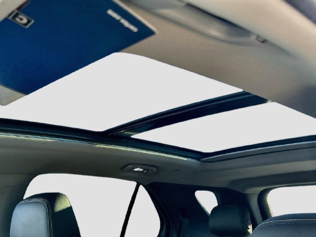 Used 2018 Chevrolet Equinox Premier AWD/4WD image 30