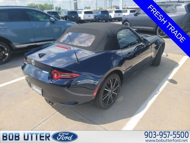 Used 2025 MAZDA MX-5 Miata Grand Touring RWD image 3