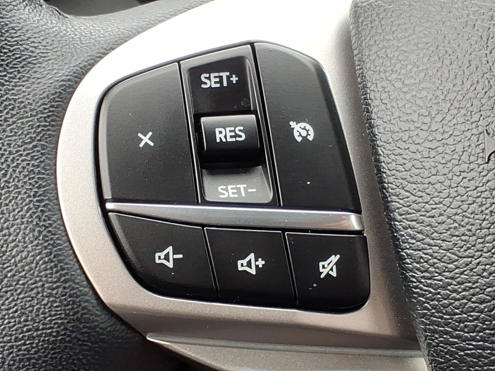 Certified 2024 Ford Explorer XLT w/ Equipment Group 202A AWD/4WD image 26