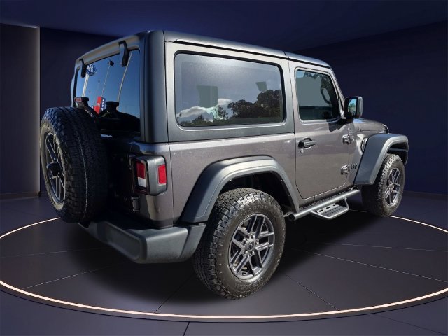 Used 2024 Jeep Wrangler Sport AWD/4WD image 3