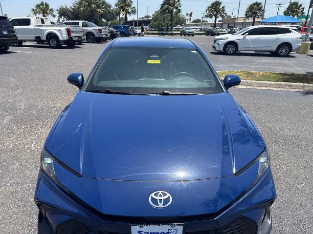 Used 2025 Toyota Camry SE FWD image 7