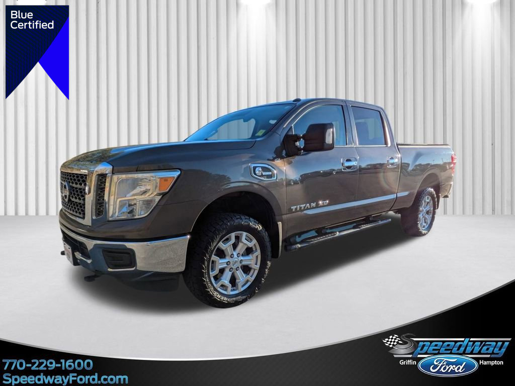 Used 2017 Nissan Titan SV image 1