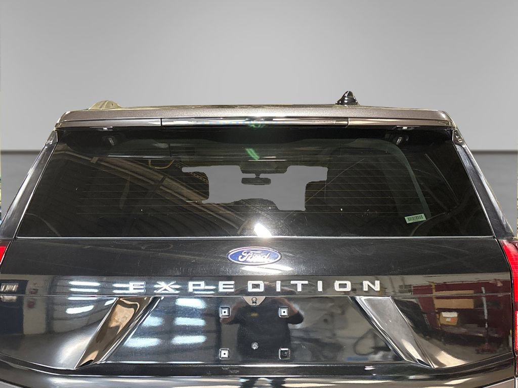 Certified 2025 Ford Expedition Active AWD/4WD image 17