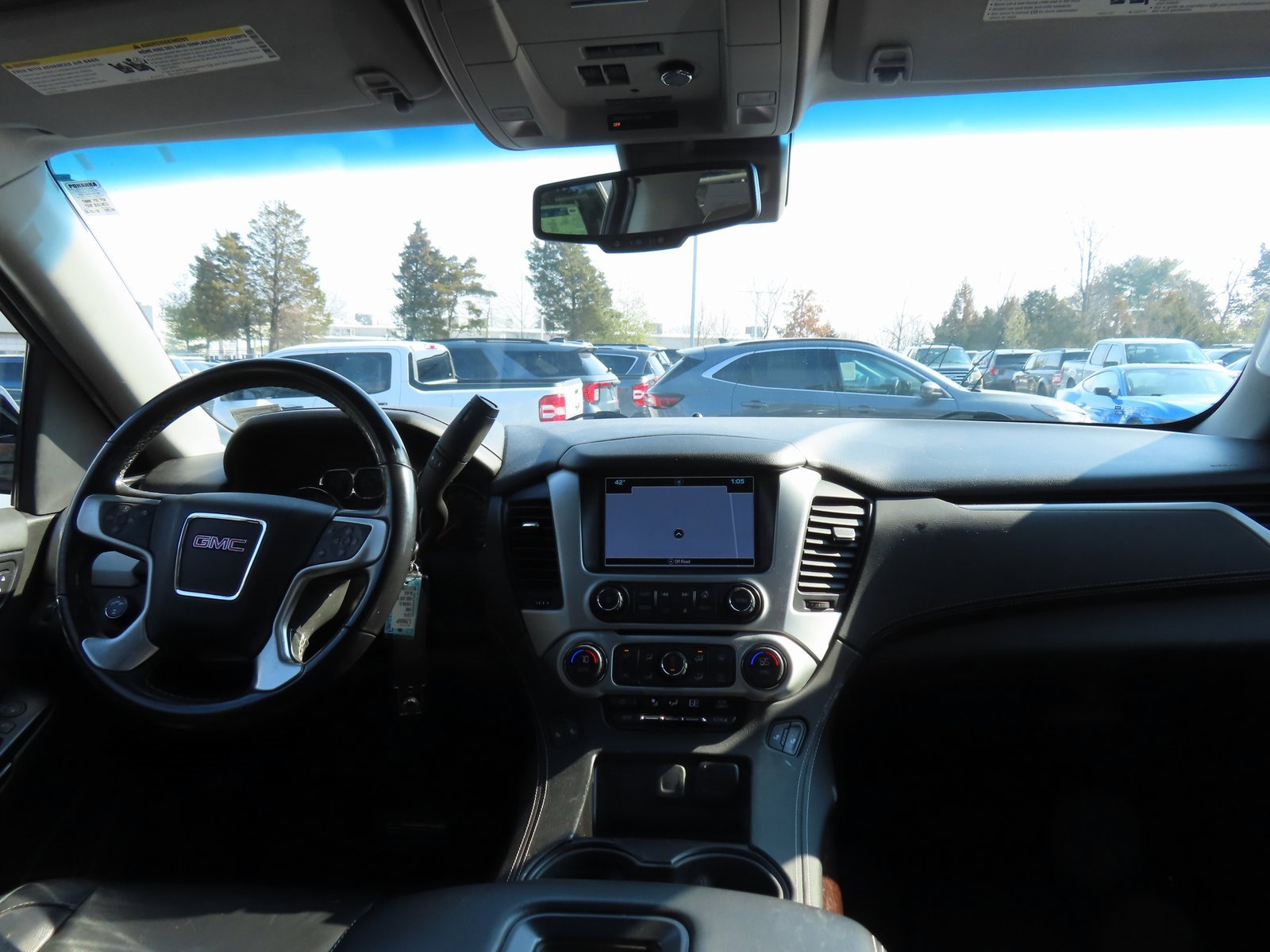 Used 2019 GMC Yukon XL SLT image 16