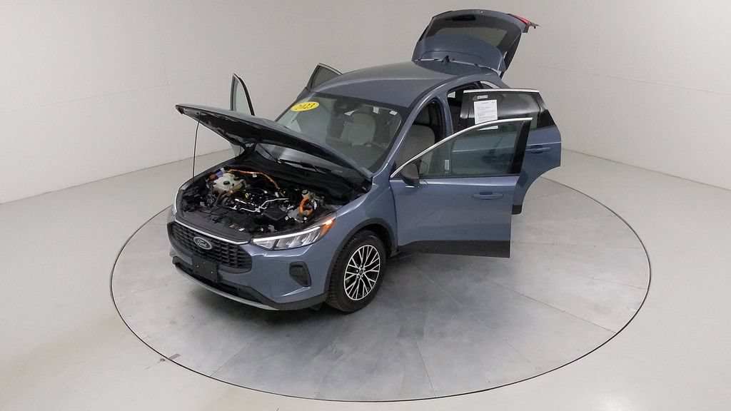 Certified 2023 Ford Escape Active w/ Tech Pack #1 AWD/4WD image 41
