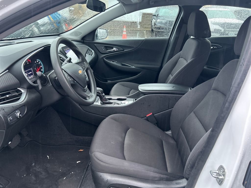 Used 2023 Chevrolet Malibu LT image 5