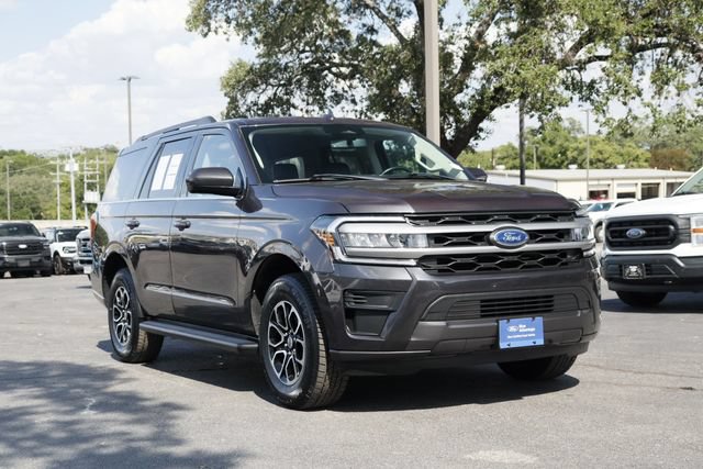 Certified 2024 Ford Expedition XLT RWD image 7