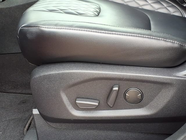 Certified 2024 Ford Edge Titanium AWD/4WD image 15