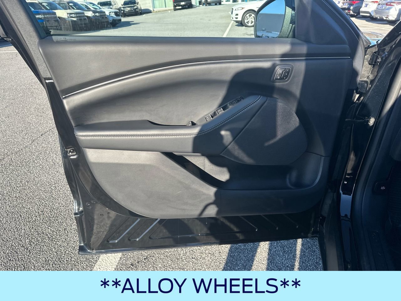 Certified 2025 Ford Mustang Mach-E Select w/ Comfort Package Lite image 11