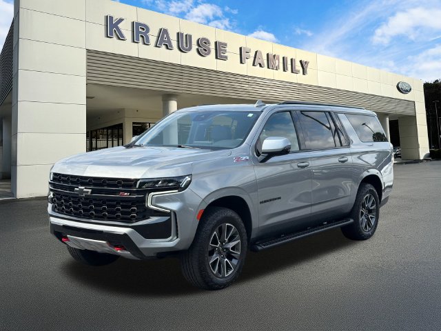 Used 2023 Chevrolet Suburban Z71 w/ Z71 Off-Road Package AWD/4WD image 3