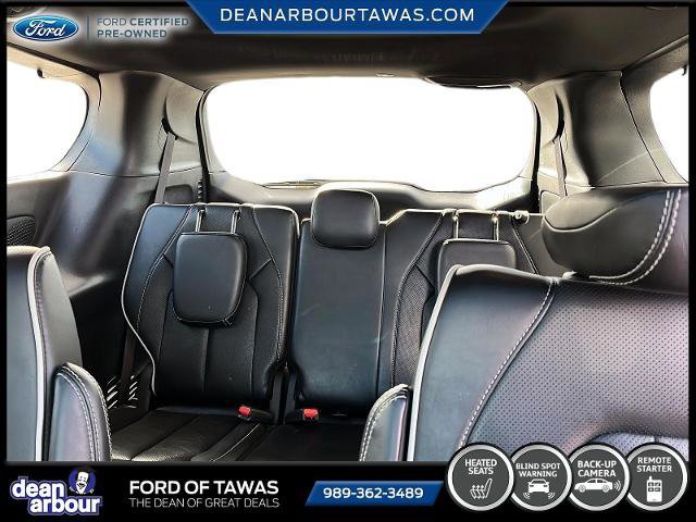 Used 2025 Chrysler Pacifica Limited image 11