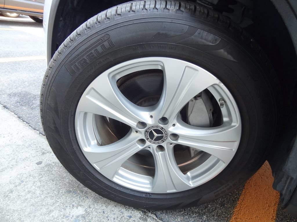 Used 2017 Mercedes-Benz GLC 300 4MATIC image 45