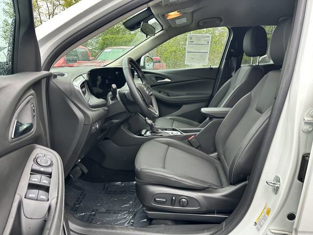 Used 2024 Buick Encore GX Preferred w/ Comfort Package FWD image 20