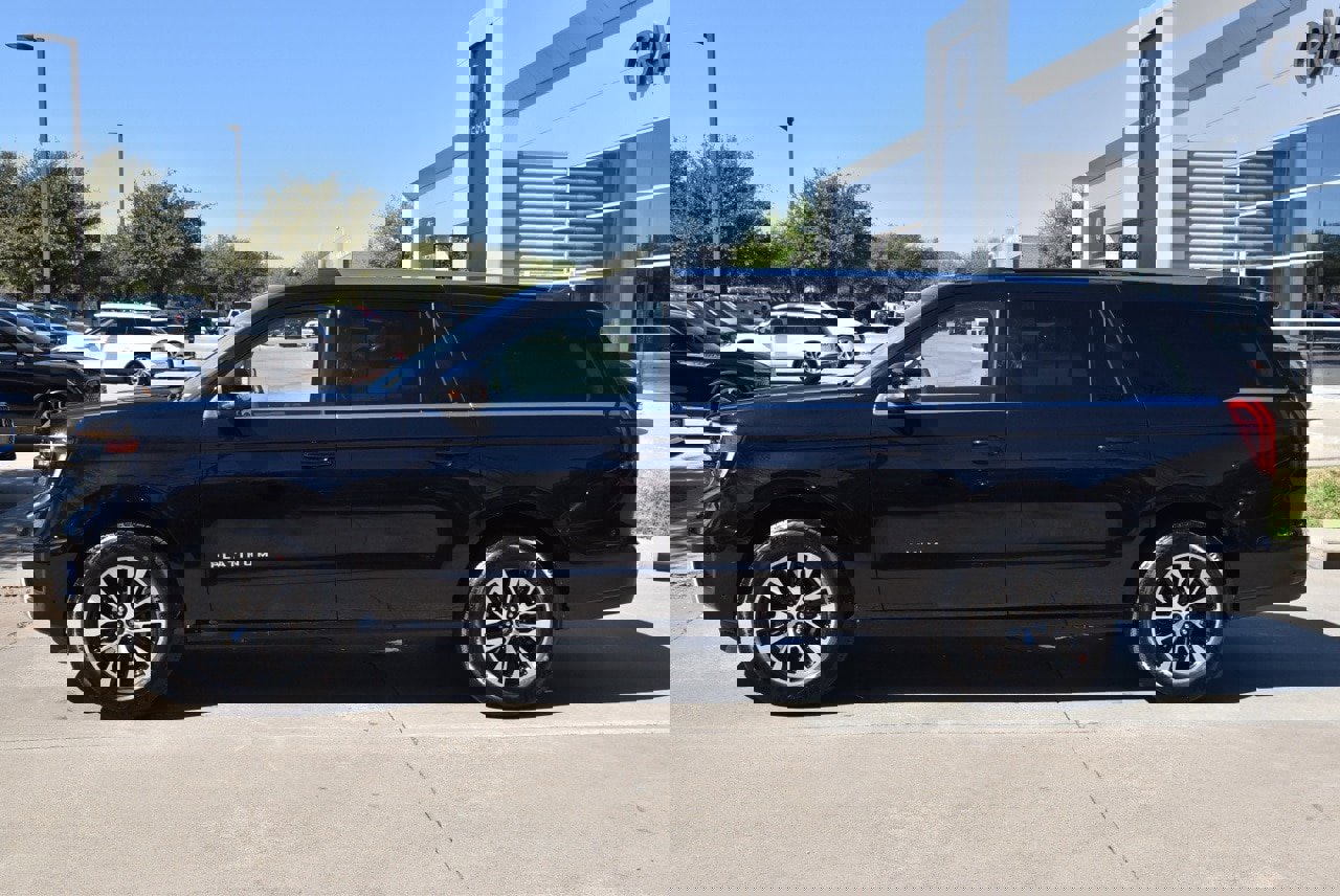 Certified 2025 Ford Expedition Max Platinum image 12