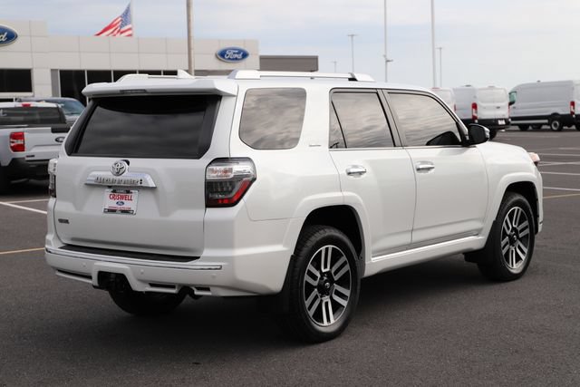Used 2024 Toyota 4Runner Limited AWD/4WD image 4