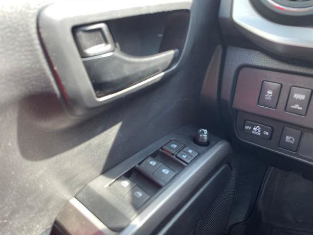 Used 2023 Toyota Tacoma SR5 AWD/4WD image 10