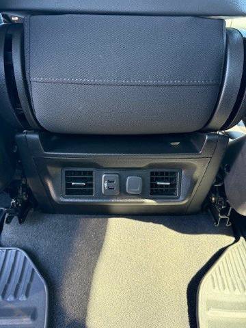 Used 2020 Chevrolet Silverado 1500 LT w/ All-Star Edition AWD/4WD image 15