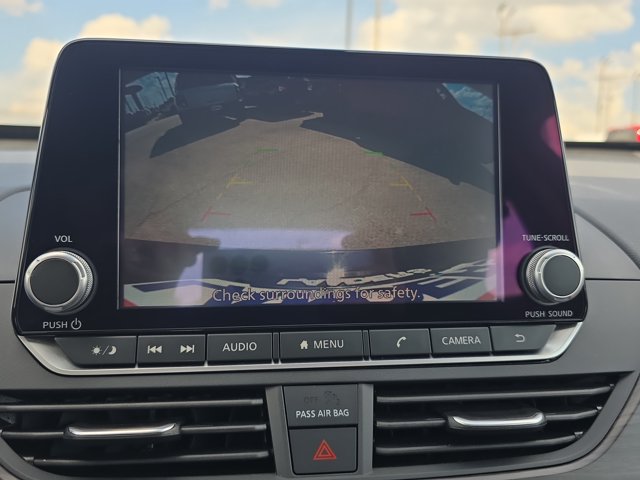 Used 2025 Nissan Altima 2.5 SV FWD image 23