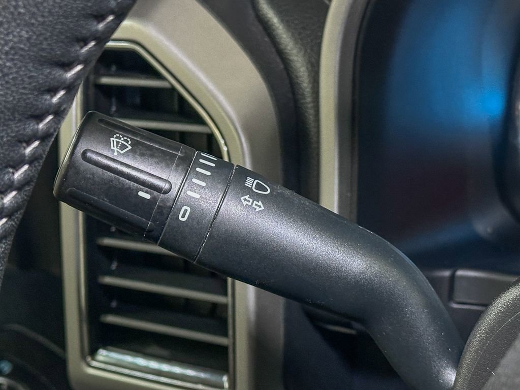 Certified 2020 Ford F150 Lariat image 32