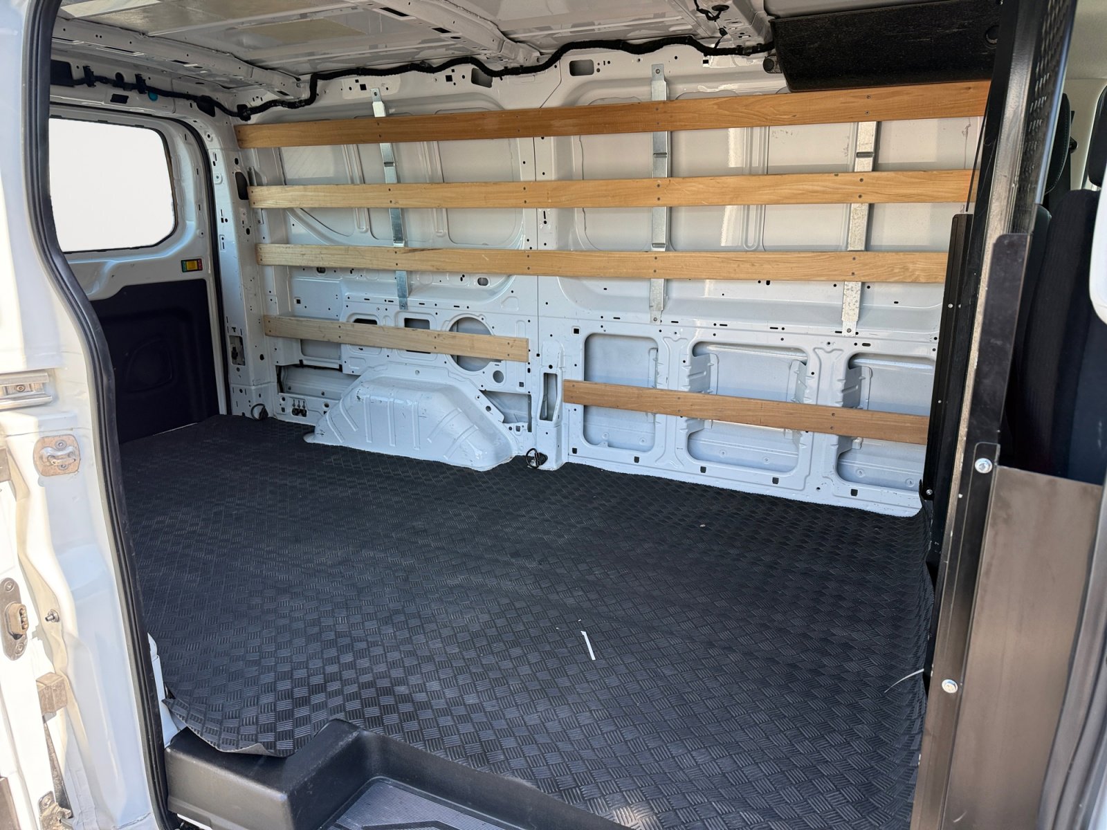 Certified 2024 Ford Transit 250 Low Roof w/ Exterior Upgrade Package image 15