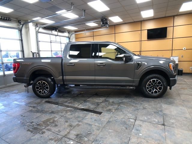 Certified 2022 Ford F150 XLT w/ Equipment Group 302A High image 8