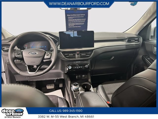 Certified 2025 Ford Escape SE FWD image 10